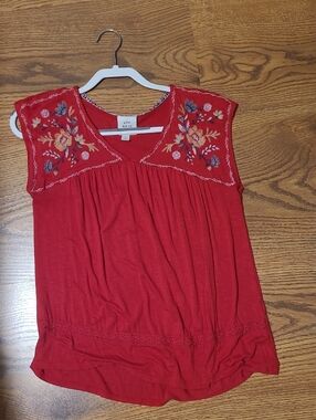 Knox Rose Embroidered Sleeve Shirt